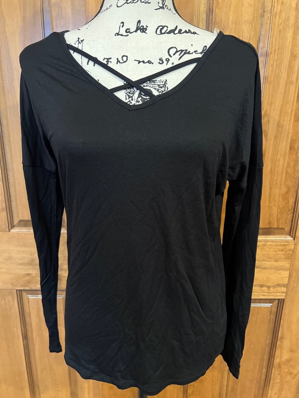 Active USA Black Long-Sleeve Crisscross V-Neck Top